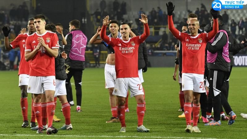 nhan-dinh-ajax-vs-benfica-24-10-2